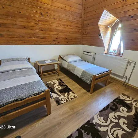 Csaladfa Vendeghaz * Ságvár