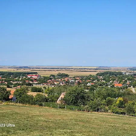 Gæstehus Csaladfa Vendeghaz Ságvár
