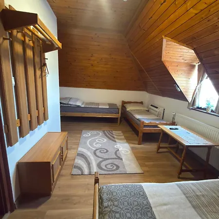 Guest house Csaladfa Vendeghaz Sagvar