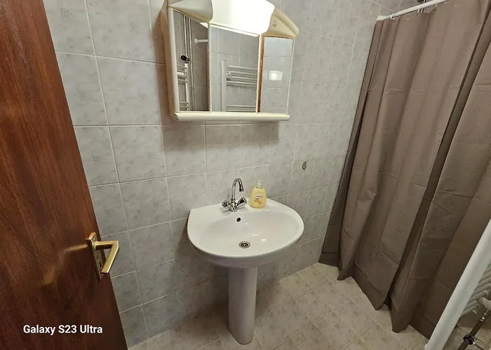 Csaladfa Vendeghaz * Ságvár