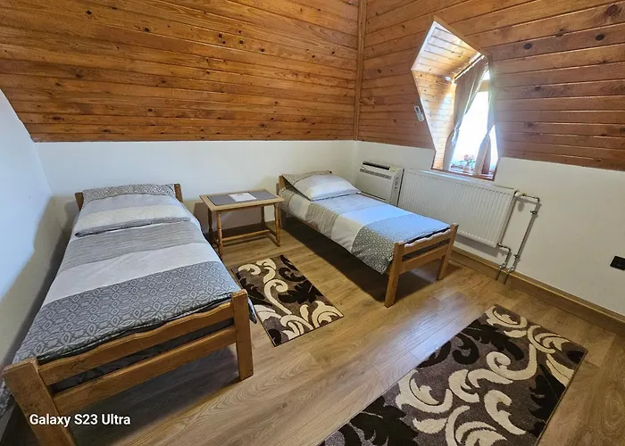 Csaladfa Vendeghaz * Ságvár